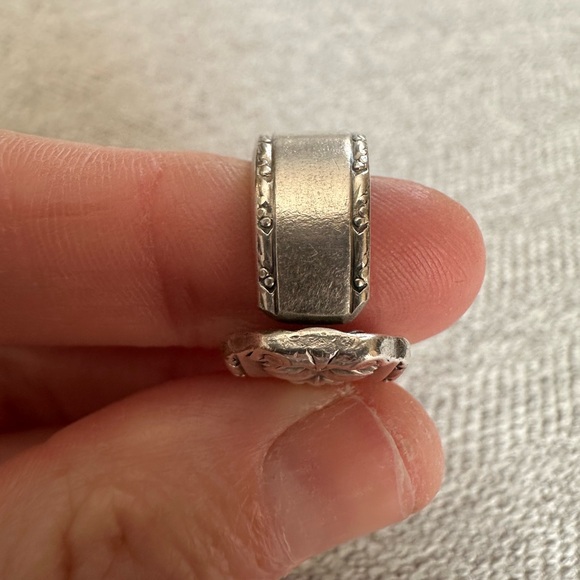 Pinky Spoon Ring - Picture 11 of 14